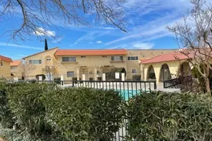 43627 Stanridge, Lancaster, CA 93535 - Photo 1