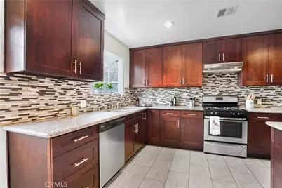 5341 Garden Grove Avenue, Tarzana, CA 91356 - Photo 1