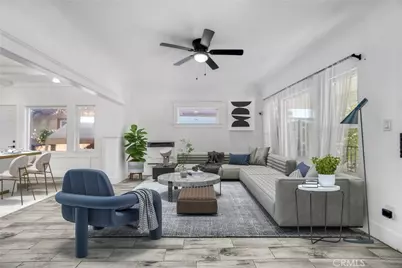 919 919 1/2 W 49th, Los Angeles, CA 90037 - Photo 1