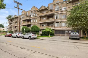 14960 Dickens St, Sherman Oaks, CA 91403 - Photo 1