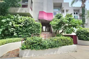 14631 Dickens St, Sherman Oaks, CA 91403 - Photo 1