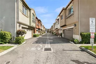 7600 N Courage Way, Van Nuys, CA 91405 - Photo 1