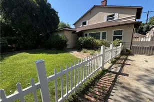 21327 De La Osa St, Woodland Hills, CA 91364 - Photo 1