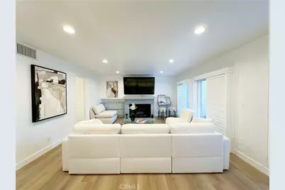 5255 Coldwater Canyon Avenue #D, Sherman Oaks, CA 91401 - Photo 1