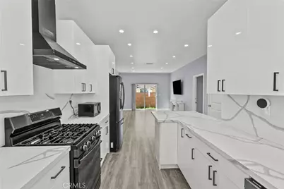 7239 Kraft, North Hollywood, CA 91605 - Photo 1