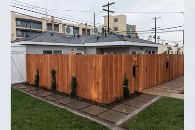 6105 S Hobart Boulevard #1/2, Los Angeles, CA 90047 - Photo 1