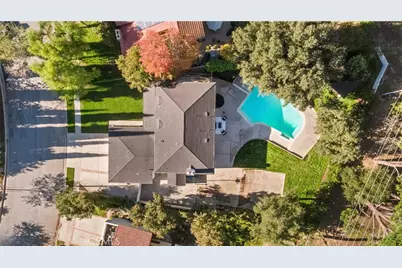 5340 Edgeware Drive, Calabasas, CA 91301 - Photo 1