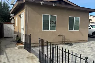 8019 Natick, Panorama City, CA 91402 - Photo 1