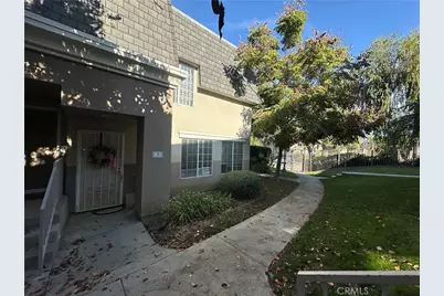 6561 Vanalden Ave #5, Reseda, CA 91335 - Photo 1