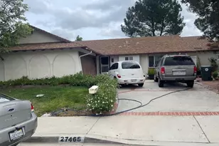 27468 Garza, Saugus, CA 91350 - Photo 1
