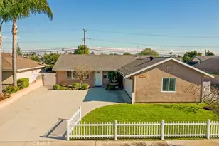 15652 Mayflower Ln, Huntington Beach, CA 92647 - Photo 1