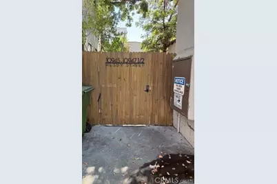 10945 Hesby Str, North Hollywood, CA 91601 - Photo 1