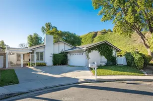 25897 Ramillo, Valencia, CA 91355 - Photo 1