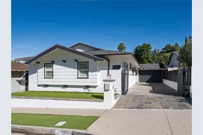 21555 Mulholland, Woodland Hills, CA 91364 - Photo 1