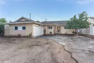 7915 Owensmouth Ave, Canoga Park, CA 91304 - Photo 1