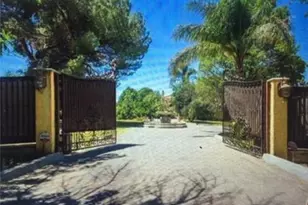 5717 Melvin Ave, Tarzana, CA 91356 - Photo 1