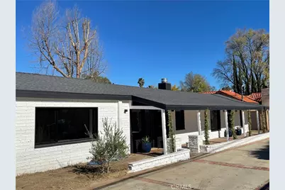 22651 Oxnard Street, Woodland Hills, CA 91367 - Photo 1