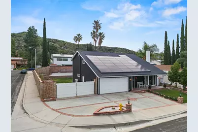 28972 Lotusgarden, Canyon Country, CA 91387 - Photo 1