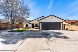 37901 Rosemarie St, Palmdale, CA 93550 - Photo 1