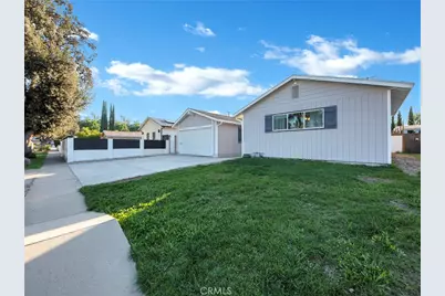 6215 Glide Avenue, Woodland Hills, CA 91367 - Photo 1
