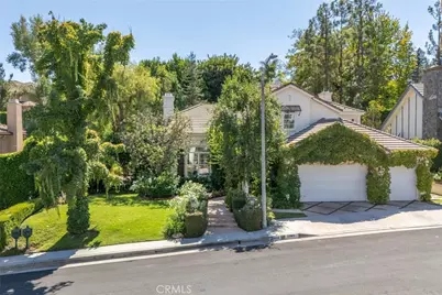 5985 Vista De La Luz, Woodland Hills, CA 91367 - Photo 1