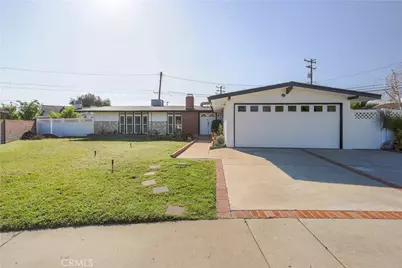 1049 N Macneil, San Fernando, CA 91340 - Photo 1