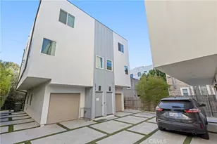 10918 Hesby St, North Hollywood, CA 91601 - Photo 1