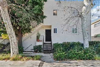 7439 Woodman Avenue #31, Van Nuys, CA 91405 - Photo 1