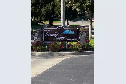 19724 Avenue Of The Oaks, Newhall, CA 91321 - Photo 1