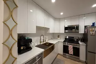 22139 Burbank, Woodland Hills, CA 91367 - Photo 1