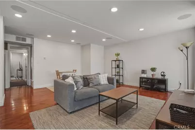6151 Reseda Boulevard #13, Tarzana, CA 91335 - Photo 1