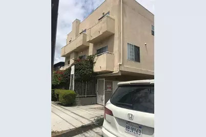 11035 Moorpark Street #202, North Hollywood, CA 91602 - Photo 1