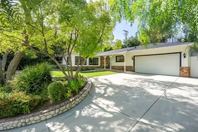 23555 Neargate, Newhall, CA 91321 - Photo 1