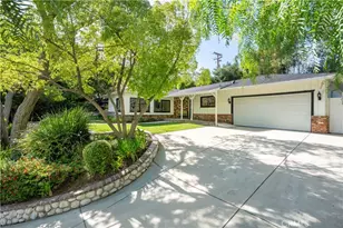 23555 Neargate, Newhall, CA 91321 - Photo 1