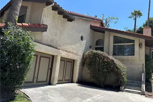 22518 Avenue San Luis, Woodland Hills, CA 91364 - Photo 1