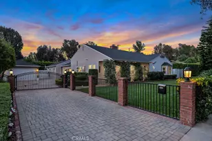 21219 De La Osa, Woodland Hills, CA 91364 - Photo 1