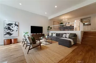13925 Riverside Dr, Sherman Oaks, CA 91423 - Photo 1