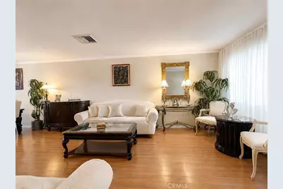 17041 Roscoe Boulevard #3, Northridge, CA 91325 - Photo 1