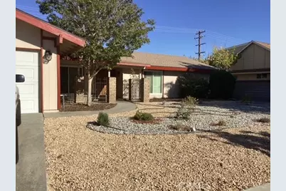 43922 Fenner Avenue, Lancaster, CA 93536 - Photo 1