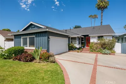 6900 Bianca, Lake Balboa, CA 91406 - Photo 1