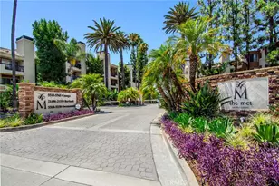 5520 Owensmouth Ave, Woodland Hills, CA 91367 - Photo 1