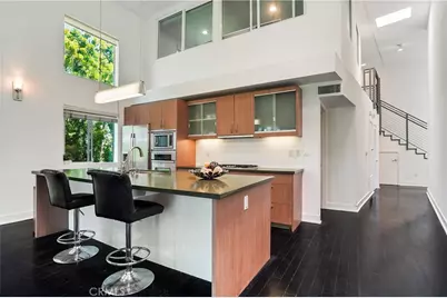 12837 Moorpark Street #405, Studio City, CA 91604 - Photo 1