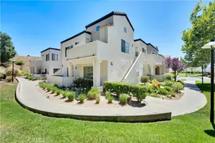 21203 Trumpet Dr, Newhall, CA 91321 - Photo 1