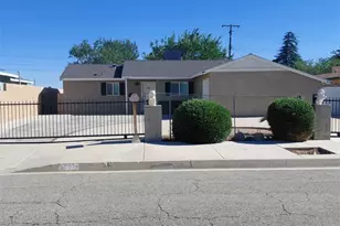 1211 E Ave R-3, Palmdale, CA 93550 - Photo 1