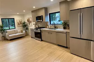 12820 Bloomfield St, Studio City, CA 91604 - Photo 1