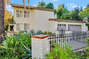 23450 Park Hermosa, Calabasas, CA 91302 - Photo 1
