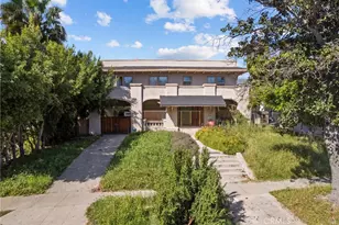 1021 S Gramercy, Los Angeles, CA 90019 - Photo 1