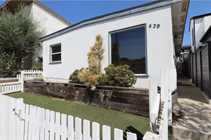429 1/2 28th St, Hermosa Beach, CA 90254 - Photo 1