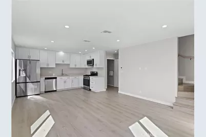 7318 Leescott Avenue, Lake Balboa, CA 91406 - Photo 1