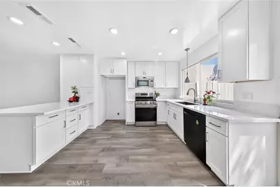 16733 Parthenia Street #5, Northridge, CA 91343 - Photo 1